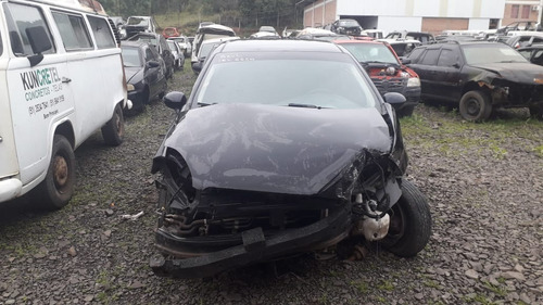 Imagem 4 de 14 de Sucata Fiat Linea Hlx 1.9 Flex 2010 - Rs Auto Peças Farroupi