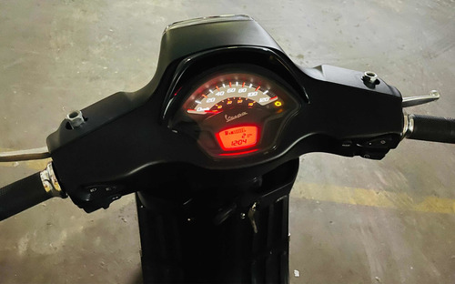 Imagen 13 de 17 de Vespa Sxl 150 Cc