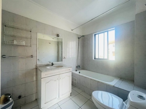 Amplia Casa En Arriendo 9 Dorm. Sector Pedro De Valdivia Nte