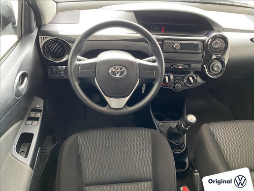 Imagem 6 de 9 de Etios 1.5 X Sedan 16v Flex 4p Manual