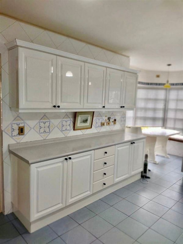 Se Vende Preciosa Casa Estilo Inglés En Limache Emplazada