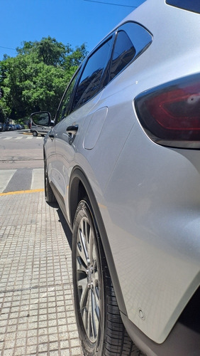 Imagen 6 de 17 de Ford Kuga 2.5 Titanium Hibrida