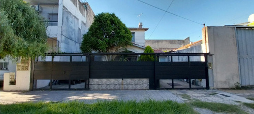 Casa En Venta En Caseros