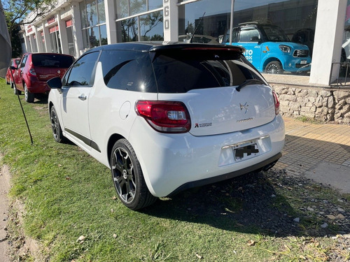 Imagen 2 de 15 de Citroen Ds3 1.6t Sport 2012