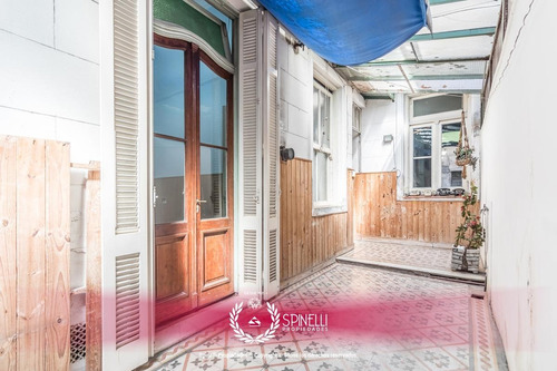 5amb C/dep · 211m² · Pb! 2 Patios! S/exp! Apto Prof! A Refacc! · Oportunidad!