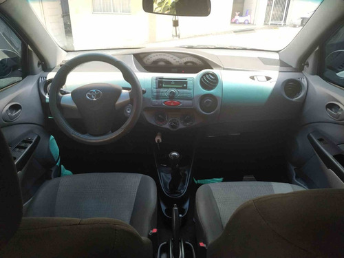 Toyota Etios Xs 1.3 Completo E Muito Econômico