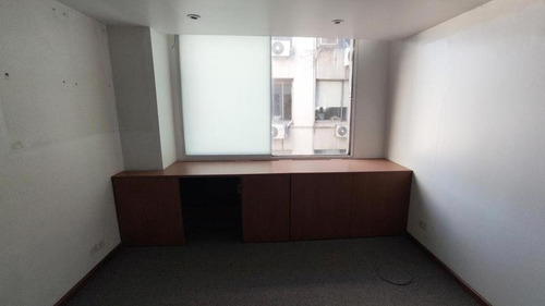 Imagen 12 de 14 de Venta / Alquiler De Oficina De 8 Ambientes En Calle Corrientes Al 1386