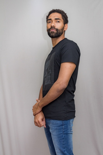 Camiseta Premium Estampada Emborachada Skull