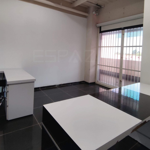 Local Comercial En El C. C. Riviera Real
