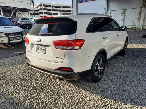 Imagen 9 de 15 de Kia Sorento 2016 5p Ex Pack, V6 Ta Piel Qcp Gps 7 Pas. R