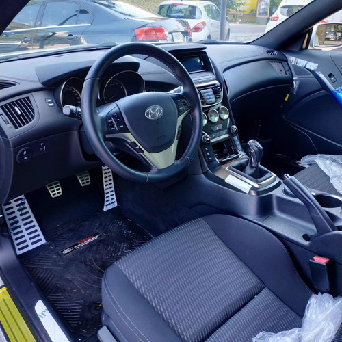 Imagen 6 de 15 de Hyundai Genesis 2021 2.0 Coupe Seg. T Mt6 Madero Motors
