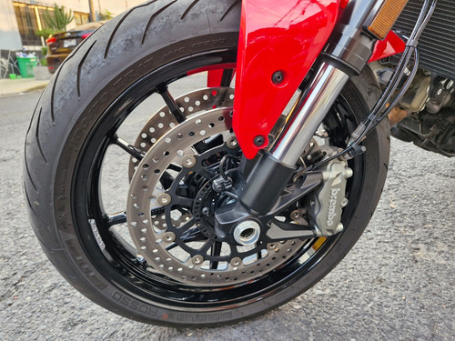 Ducati Monster + 2022