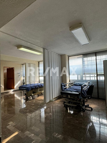 Clinica/hospital En Renta En Av. Lomas Verdes
