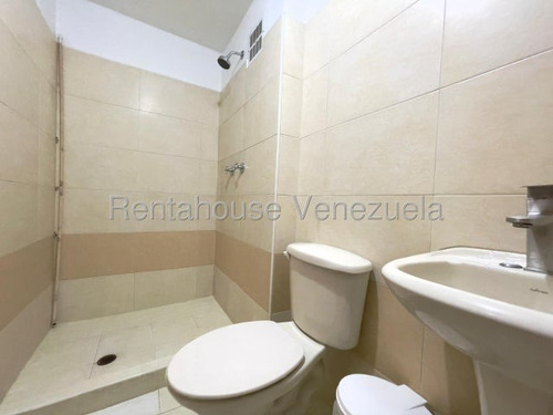 Daniela Linarez Vende Apartamentos Impresionante En Zona Exclusiva Del Este De Barquisimeto Con Amplios Espacios, Modernos Muy Acogedores Con Todo Lo Basicos
