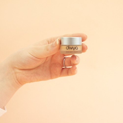 Kit Pincel + Sombra Polvo + Corrector + Cera + Jabón Divya