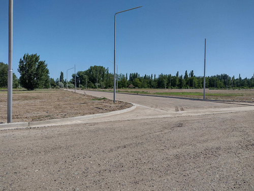 Imagen 12 de 16 de Venta-terreno En Barrio Mirasur Plottier
