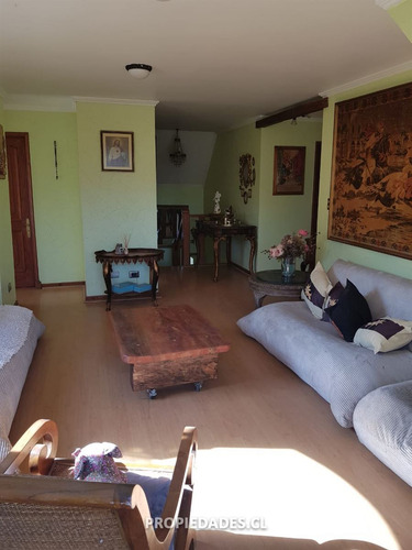 Casa En Venta De 5 Dormitorios En El Arrayán