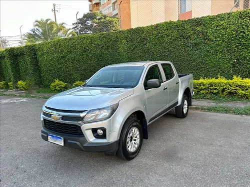 Chevrolet Onix 1.4mt Lt2019 em Curitiba