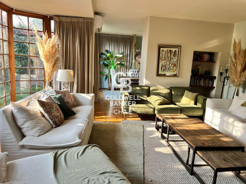 Exclusiva Casa Remodelada En Arriendo, Vitacura
