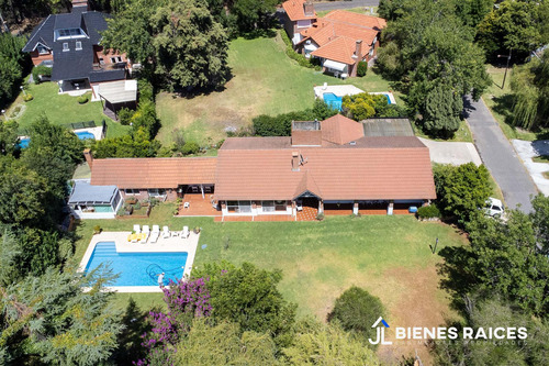 Casa En Venta En Los Cardales Country Club, Campana