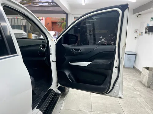 Nissan Frontier Mt 2.5 Turbo Diesel 4*4 2016