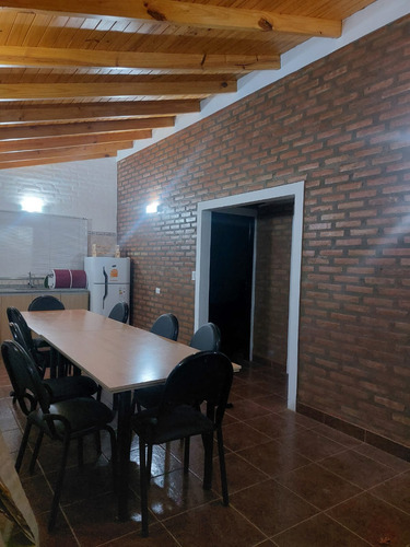 Casa De 3 Dormitorios Estilo Chalet, A Construir - Ladrillos Y Hormigón - No Son Prefabricadas