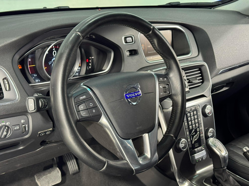 Volvo V40 2.0 T4 Dynamic Aut. 5p