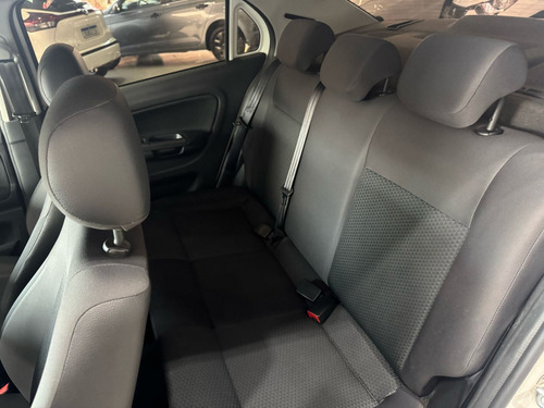 Volkswagen Voyage 1.0 12V MPI TOTALFLEX 4P MANUAL