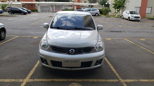 Nissan Tiida 1.8 S Flex 5p