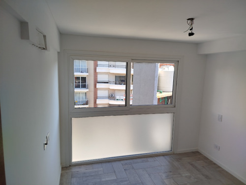 Dueño Directo - Departamento De Categoria 2 Ambientes A Estrenar Con Cochera - Castelar