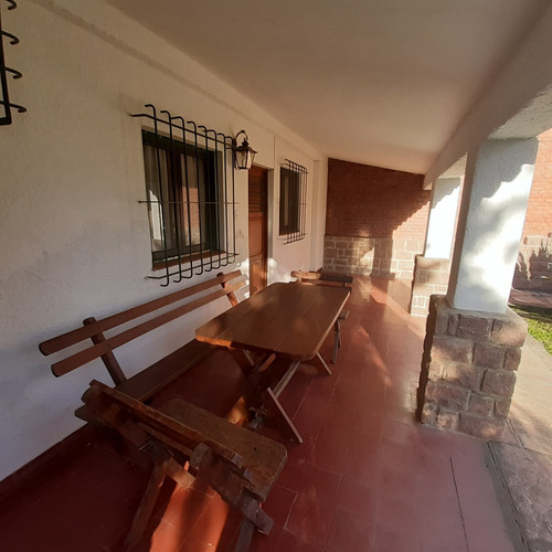 Imagen 2 de 13 de Chalet En Alquiler Temporario - Sta Rosa De Calamuchita