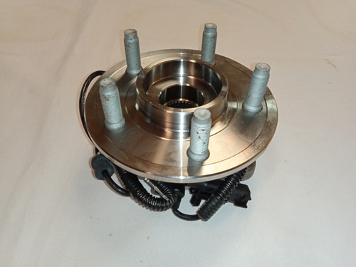 Cubo De Rueda Delantero Jeep Cherokee Kk 2008-up 