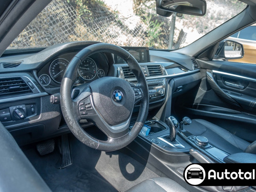 Imagen 15 de 25 de 2017 Bmw 330 2.0 330i A Luxury