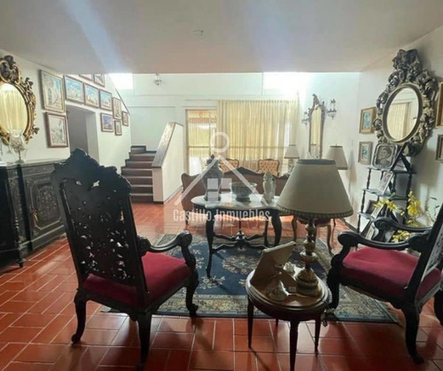 Imagen 3 de 14 de Venta! Amplia Casa En Colinas De Santa Mónica Calle Cerrada Con Vigilancia Privada.