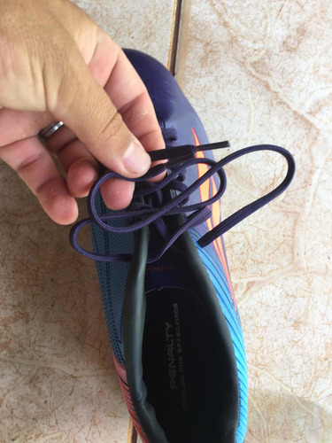 Par De Chuteiras Penault N40 E Caneleiras Nike