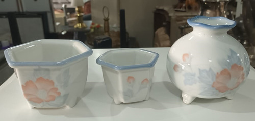 Mini Maceteros De Cerámica Esmaltada Con Flores Blanco Flores (Usado)