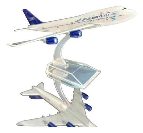 Avión B747 Argentina//escala 1:400//15cms Largo//metálico 