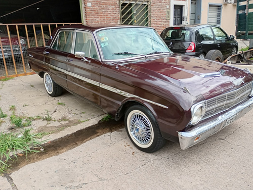 Ford Falcón Deluxe