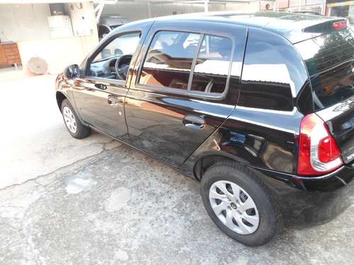 Imagem 4 de 6 de Renault Clio Hatch 1.0 16v 4p Flex Expression