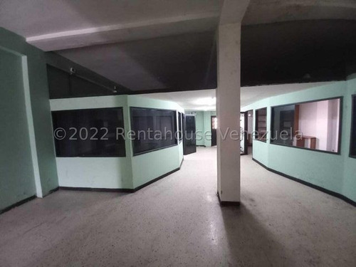 Imagen 27 de 30 de Local Comercial En Alquiler Zona Centro, Cerca Avenida Venezuela, Tres Baños, Oficinas,300 Metros2, Contacto 0424-5620928. Flex 22-15582 Z09