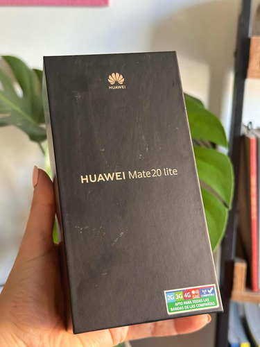 Celular Huawei Mate 20 Lite