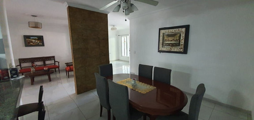 Imagen 12 de 27 de Se Vende Casa En Residencial Del Arco (vista Alegre)