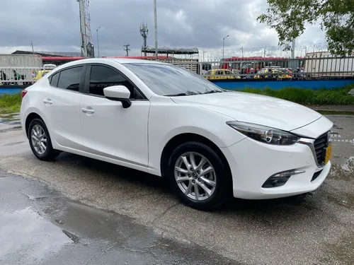 Mazda 3 2.0 Touring