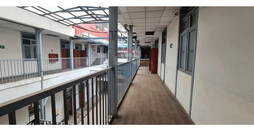 Edificio Con Anteproyecto Aprobado