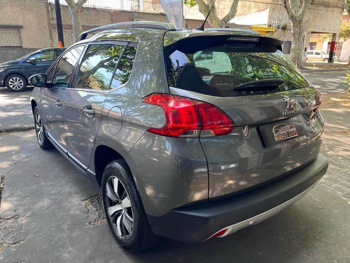 Imagen 15 de 18 de Peugeot 2008 2017 1.6 Feline