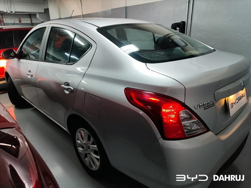 Nissan Versa 1.6 16V FLEXSTART SV 4P XTRONIC