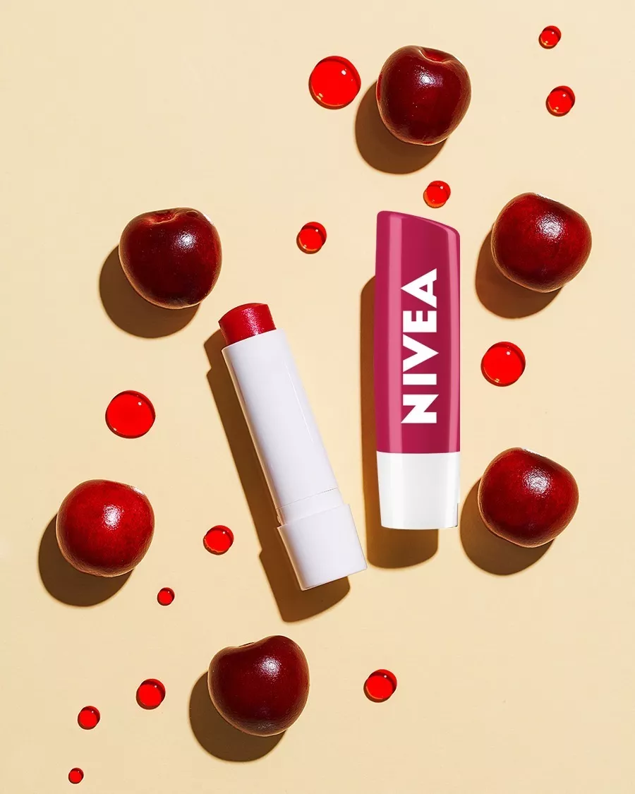 Tercera imagen para búsqueda de nivea labial