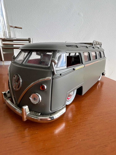 1962 Volkswagen Bus De Coleccion. Escala 1/24.