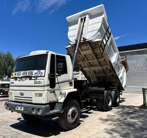 Ford Cargo 2632 6x4 Camion Tatu Con Volcadora Nqnmaq