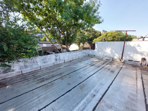 Imagen 21 de 22 de Casa En 1 Planta De 3 Amb Con Jardin Y Terraza. Oportunidad.